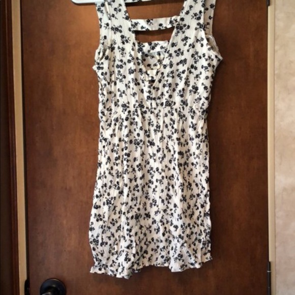 Floral dress - Picture 3 of 5